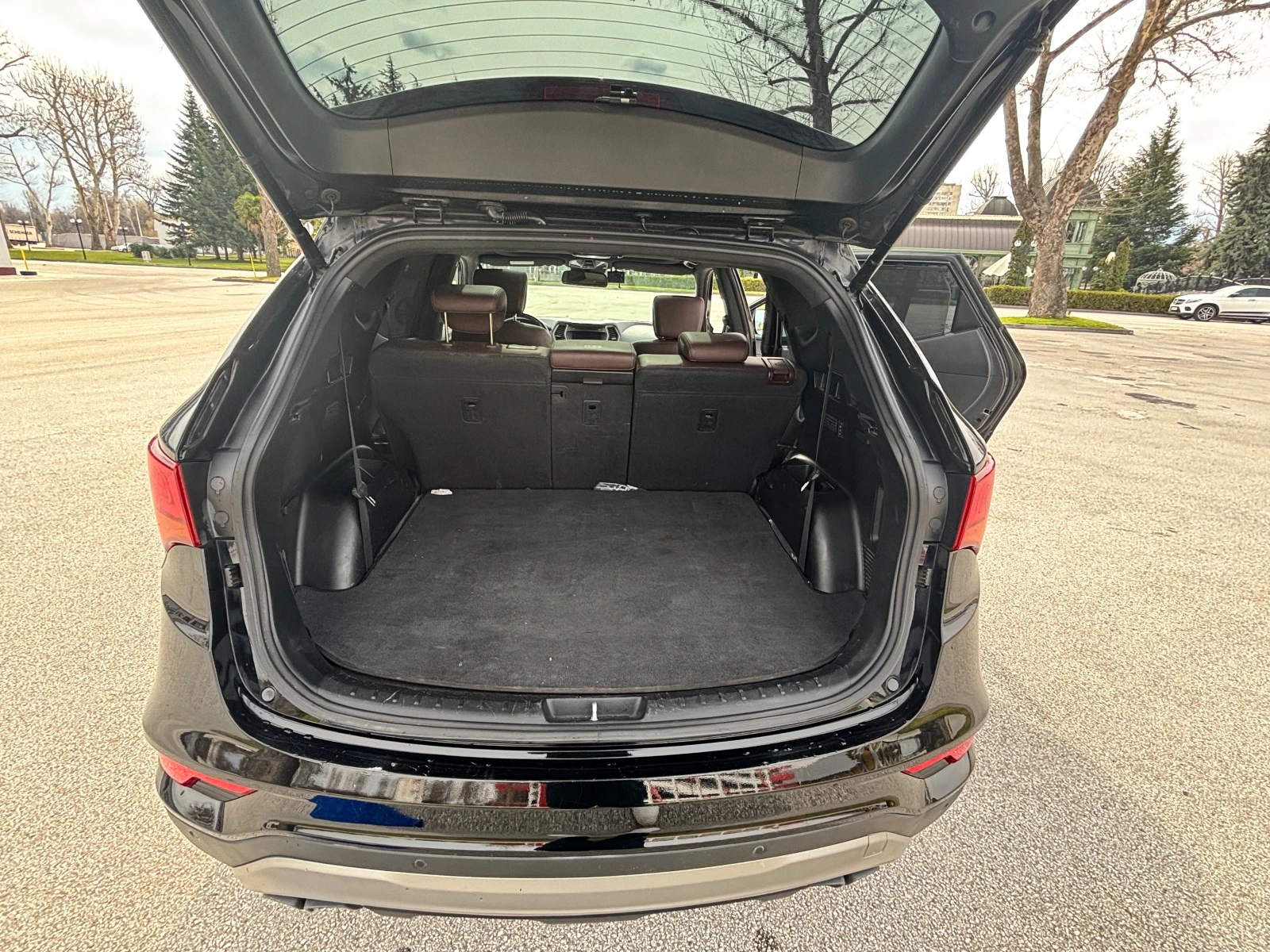 Hyundai Santa fe III Facelift 2.2CRDi 4x4 7 местна, снимка 13 - Автомобили и джипове - 53913435
