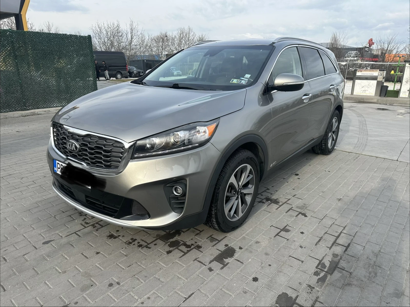 Kia Sorento EX Facelift 3.3 V6 4x4, 8скорости, дистроник, кожа, снимка 2 - Автомобили и джипове - 54031510