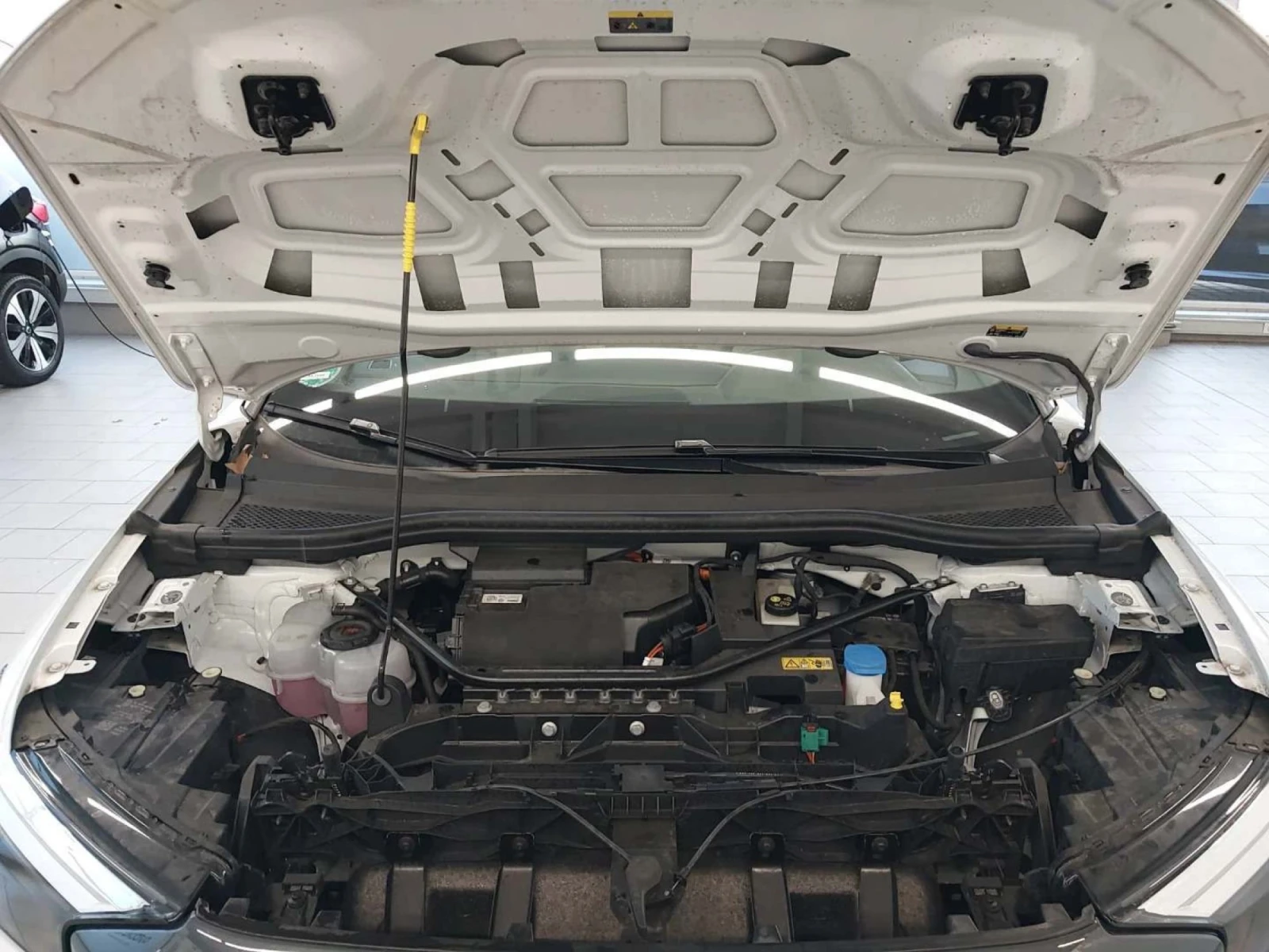 Audi Q4 E tron, снимка 9 - Автомобили и джипове - 54209959