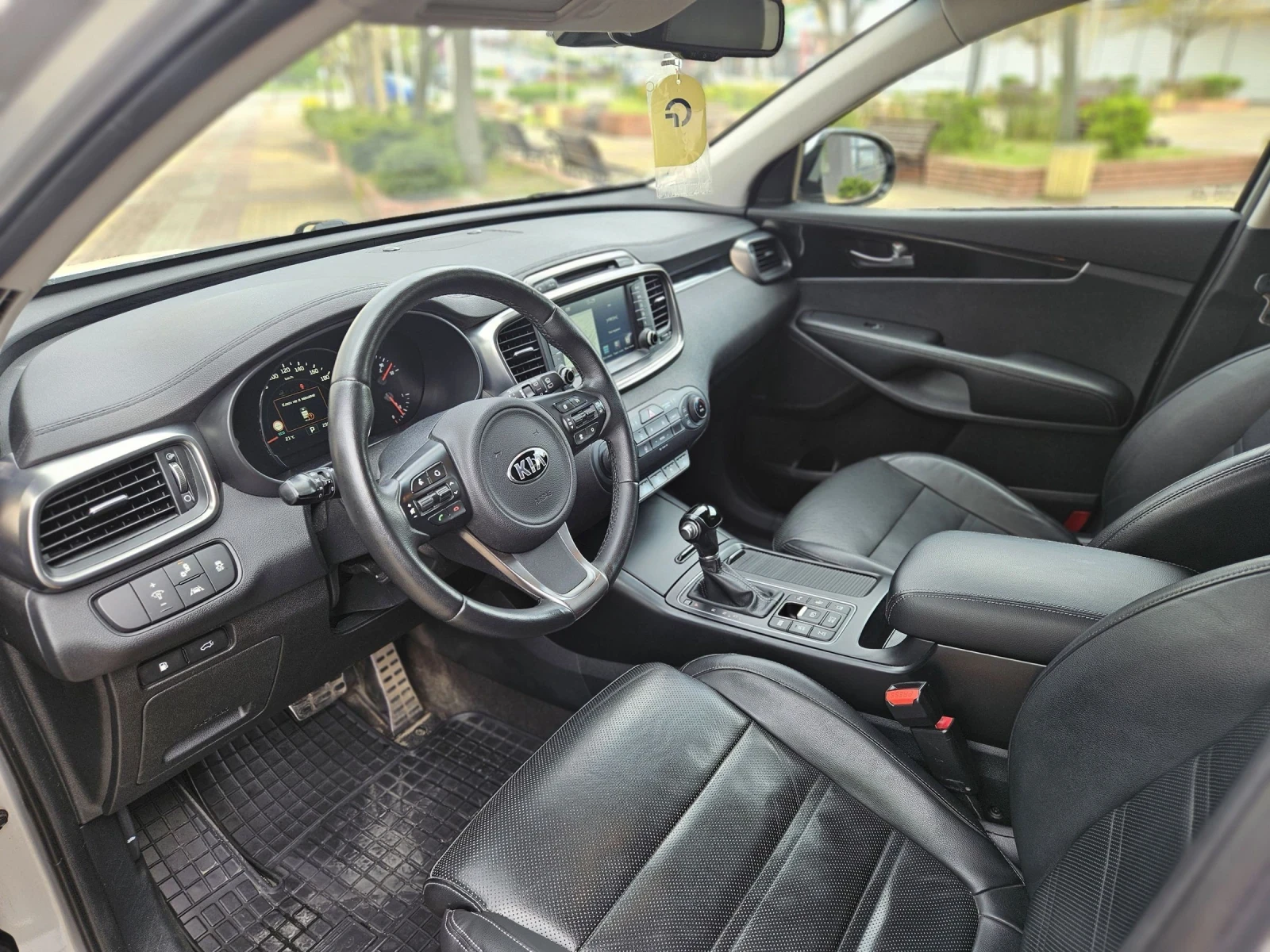 Kia Sorento 2.2 CRD PLATINUM 200кс., снимка 9 - Автомобили и джипове - 54563314
