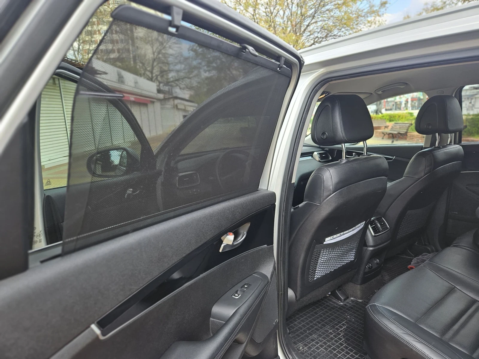 Kia Sorento 2.2 CRD PLATINUM 200кс., снимка 13 - Автомобили и джипове - 54563314