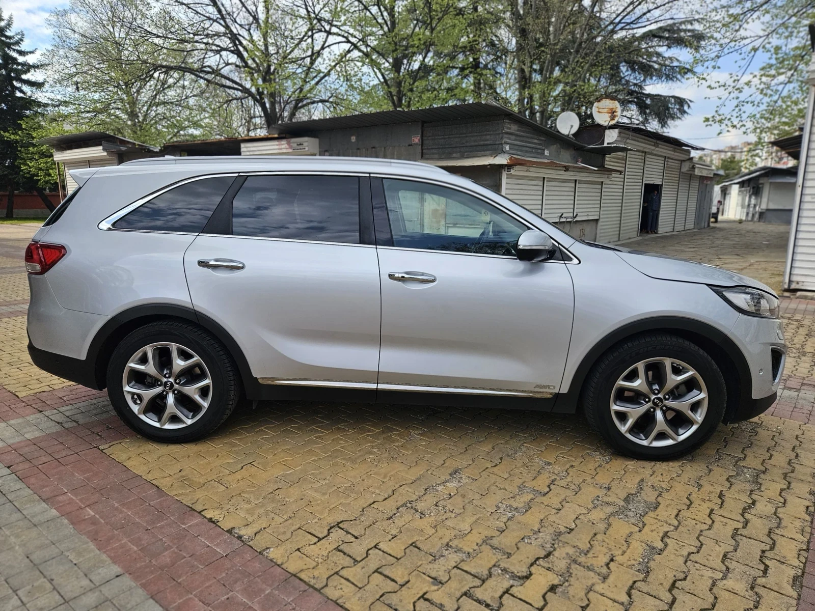 Kia Sorento 2.2 CRD PLATINUM 200кс., снимка 6 - Автомобили и джипове - 54563314