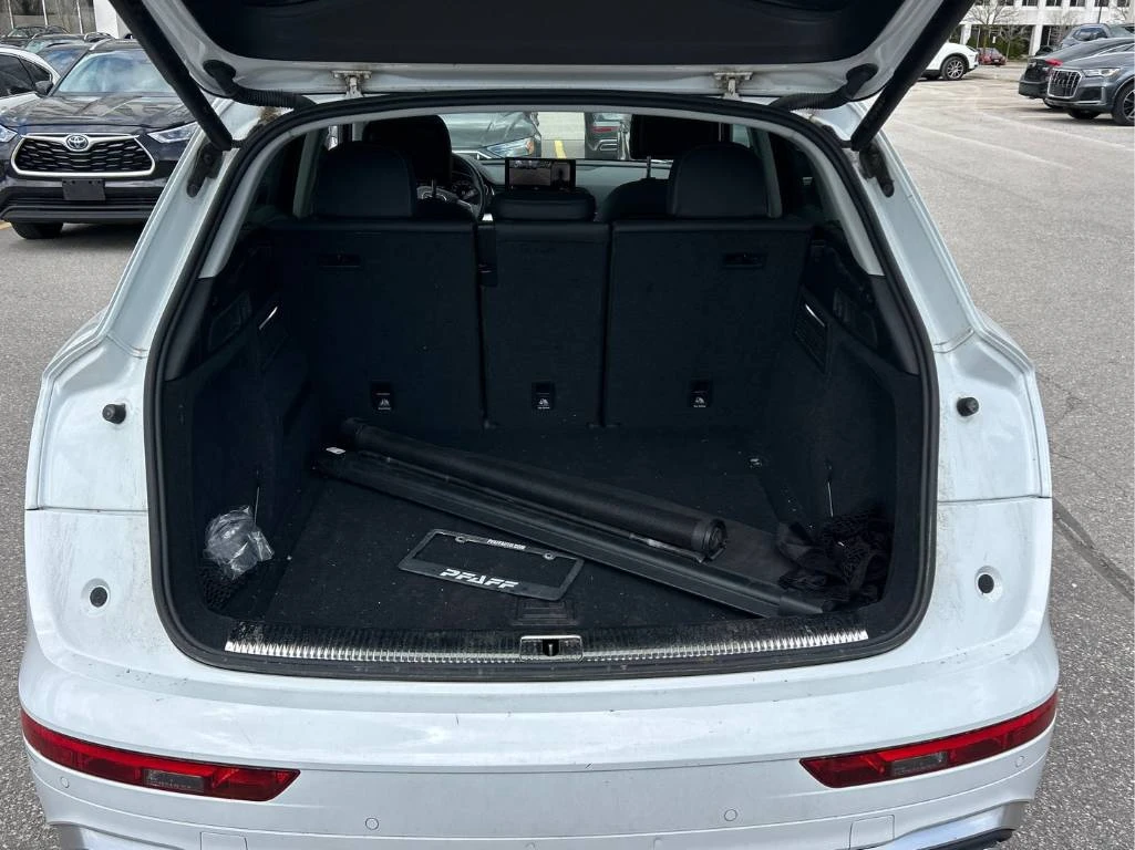 Audi Q5 | DISTRONIC | 360 | B&O | CARFAX | , снимка 8 - Автомобили и джипове - 54655044
