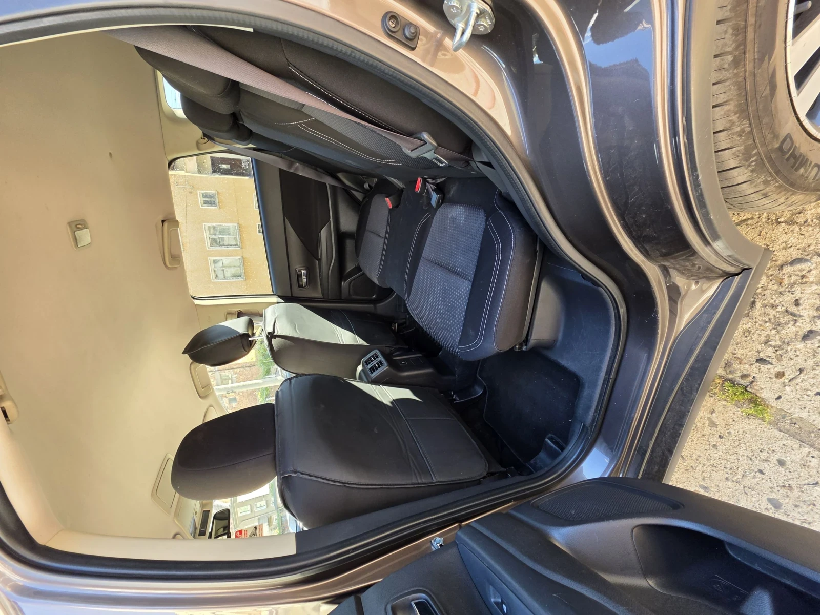 Mitsubishi Outlander, снимка 10 - Автомобили и джипове - 55942251