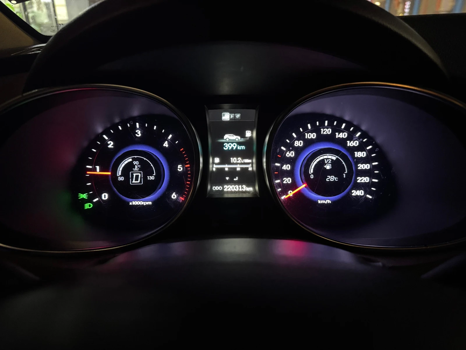 Hyundai Santa fe 2.2 CRDI 4x4 кожа, снимка 12 - Автомобили и джипове - 56022859