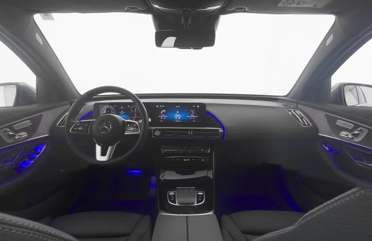 Mercedes-Benz EQC 400/408HP/4M/AMG/MBEAM/KLESS/360/20'/781z, снимка 11 - Автомобили и джипове - 56083486