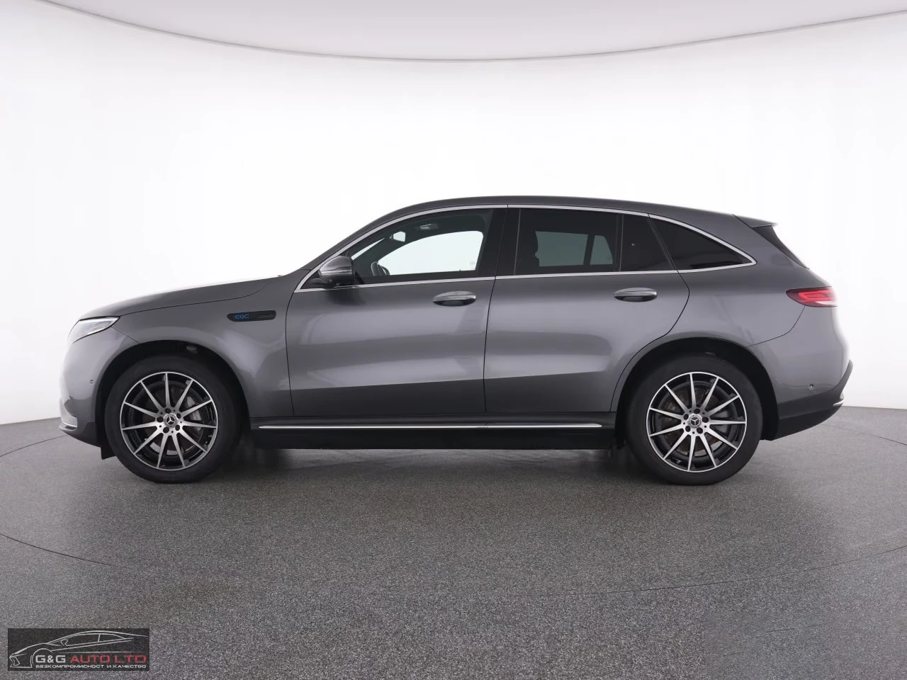Mercedes-Benz EQC 400/408HP/4M/AMG/MBEAM/KLESS/360/20'/781z, снимка 6 - Автомобили и джипове - 56083486