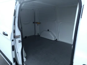 Ford Transit 2.0TDCI ТЕРМО КЛИМА, снимка 13