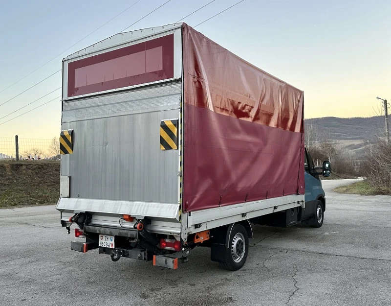 Iveco Daily 35S17* 3.0L* HI-MATIC* БОРД* КЛИМА* МЕЖДУОСИЕ 4.10, снимка 5 - Бусове и автобуси - 48409912