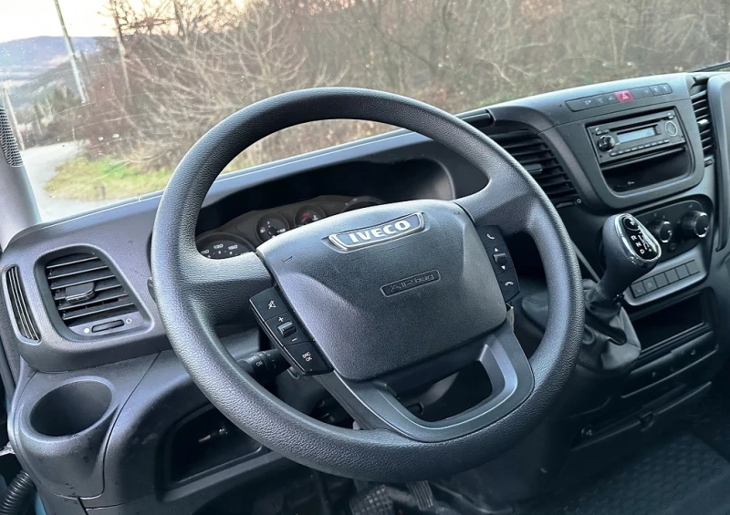 Iveco Daily 35S17* 3.0L* HI-MATIC* БОРД* КЛИМА* МЕЖДУОСИЕ 4.10, снимка 7 - Бусове и автобуси - 48409912