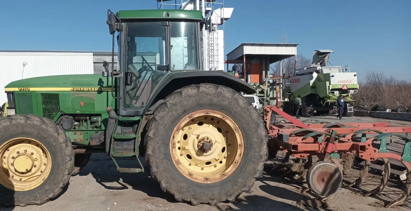 Трактор John Deere 7710 - изображение 5