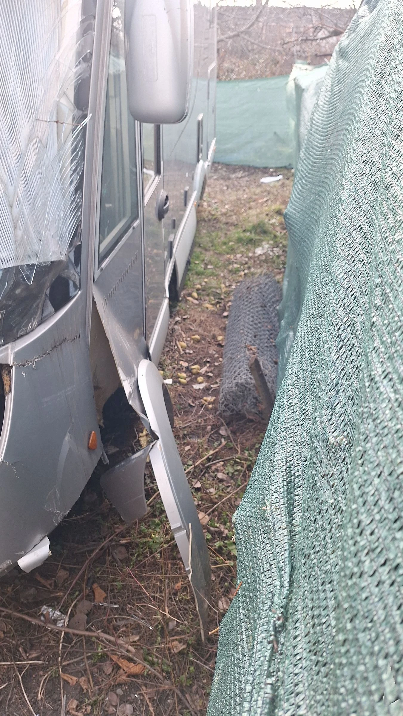 Кемпер HYMER / ERIBA B 674 SL 3000 160 multijet, снимка 6 - Каравани и кемпери - 54578623