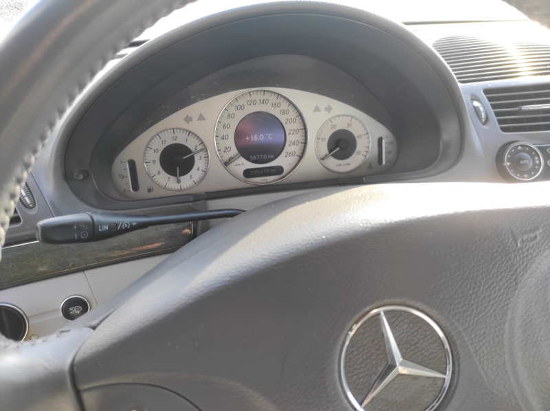 Mercedes-Benz E 270 Е270 ръчка, снимка 3 - Автомобили и джипове - 45396411