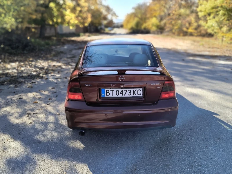 Opel Vectra 1.8 16v, снимка 3 - Автомобили и джипове - 47831906