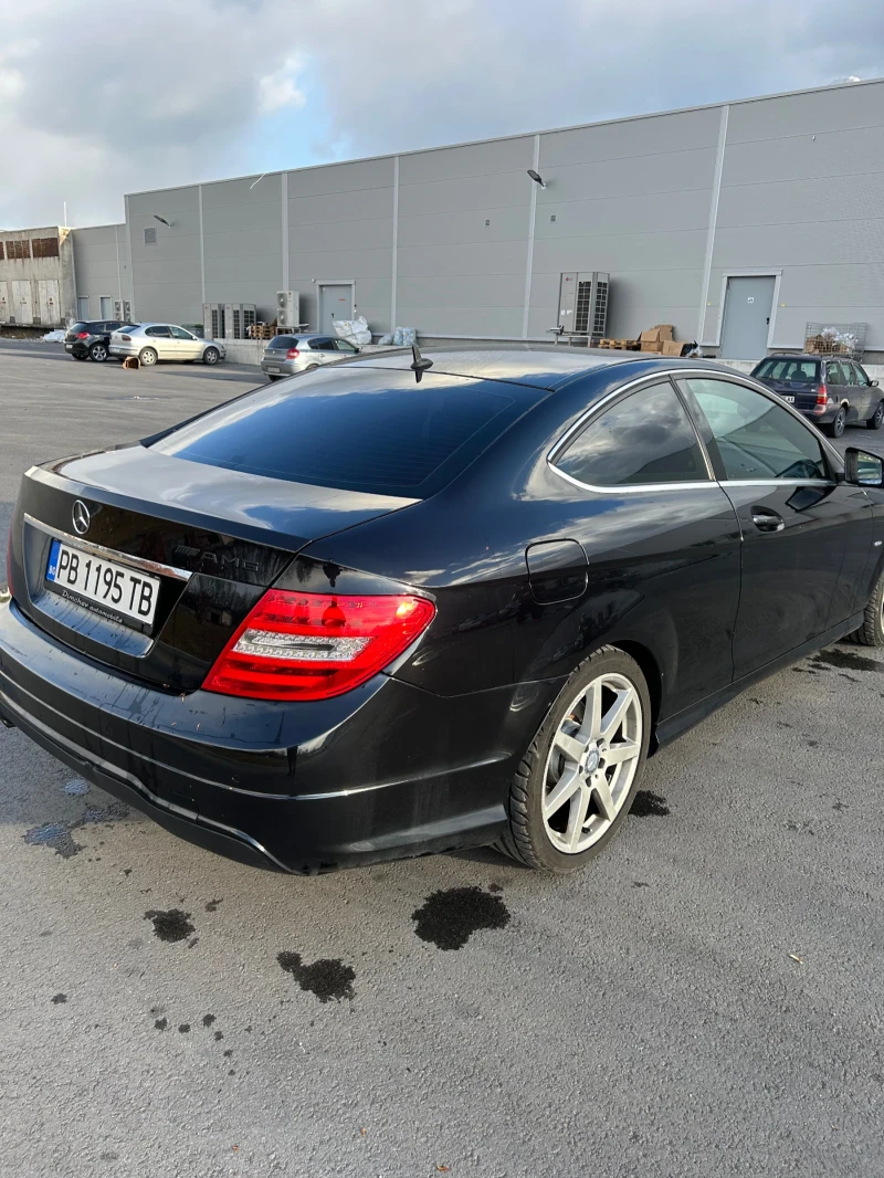 Mercedes-Benz C 220, снимка 4 - Автомобили и джипове - 48078998