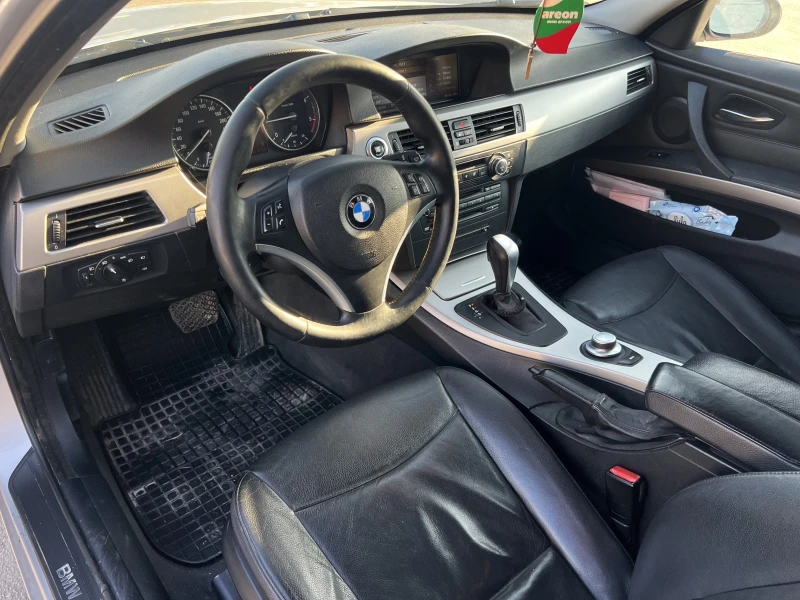 BMW 320 d/ TOURING/ NAVI/ ПОДГРЕВ/ КОЖА/ ПАРКТРОНИК/ , снимка 11 - Автомобили и джипове - 48576158