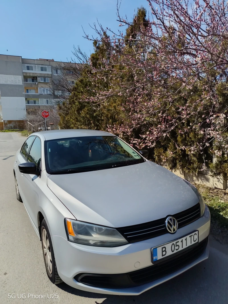 VW Jetta 2.0i газ/бензин, снимка 3 - Автомобили и джипове - 49434374