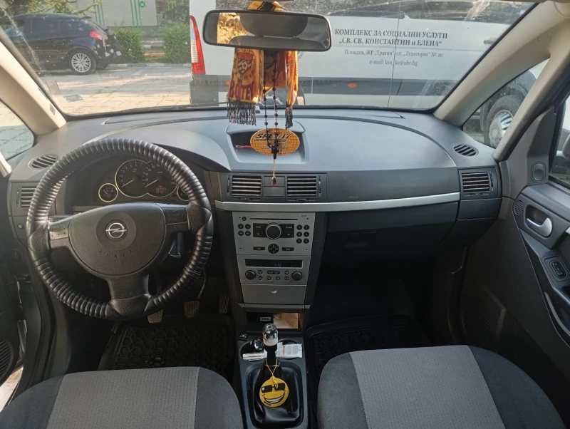 Opel Meriva, снимка 2 - Автомобили и джипове - 52620380