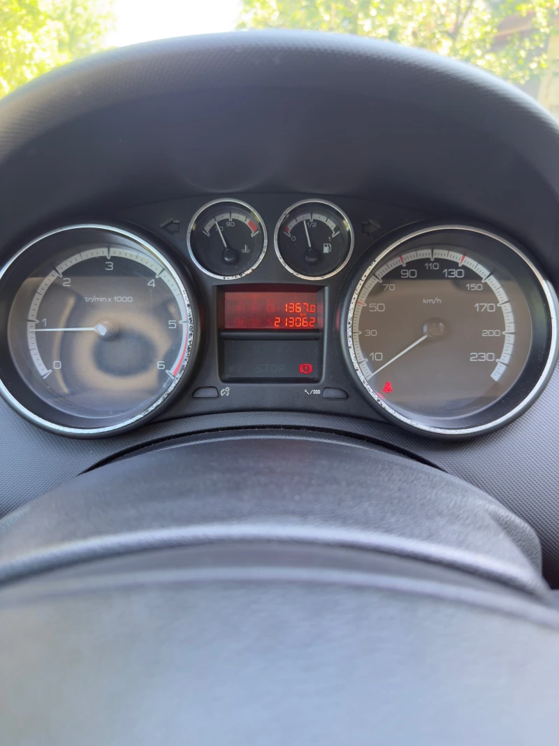 Peugeot 308 1.6 HDI, снимка 7 - Автомобили и джипове - 52868428