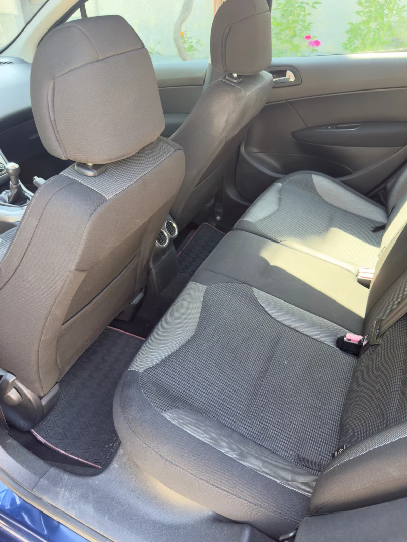 Peugeot 308 1.6 HDI, снимка 9 - Автомобили и джипове - 52868428