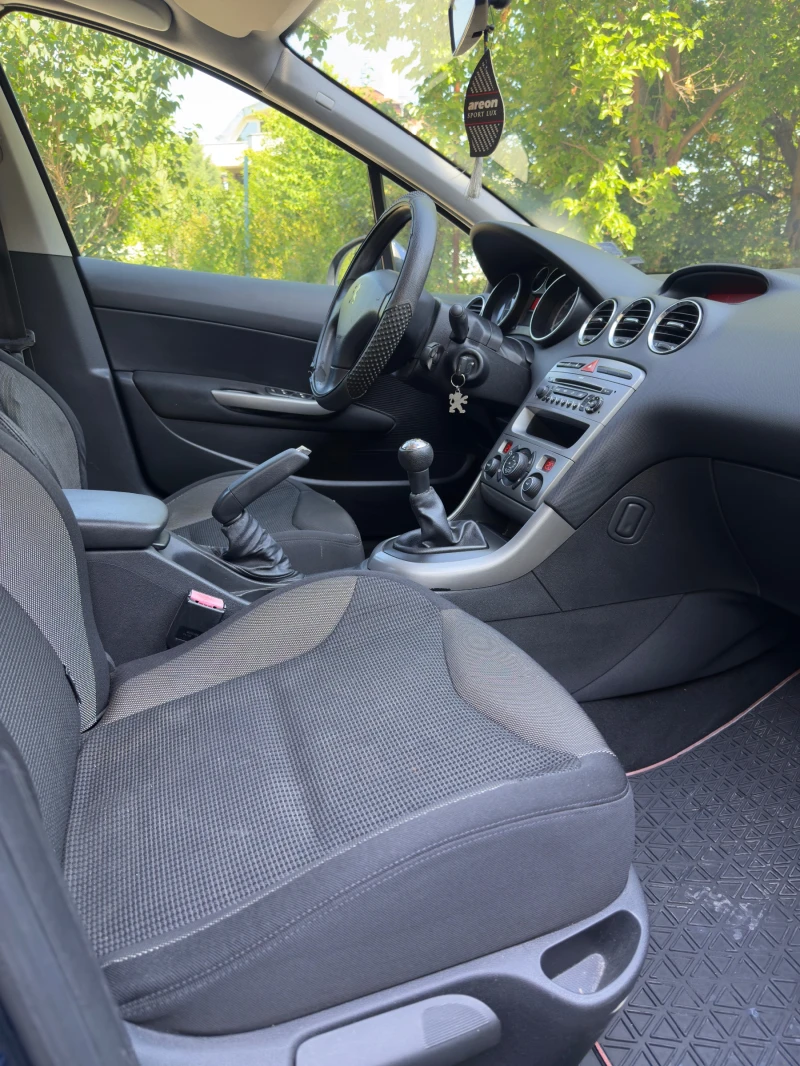 Peugeot 308 1.6 HDI, снимка 11 - Автомобили и джипове - 52868428