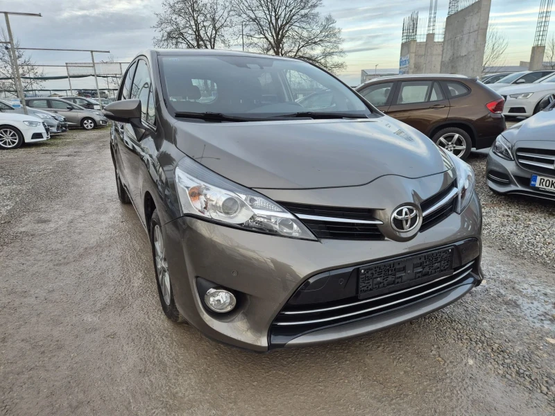 Toyota Verso 1.6i+ Navi+ kamera, снимка 2 - Автомобили и джипове - 53263597