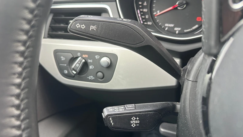 Audi A4 2.0 TDI Automatic HUD, снимка 15 - Автомобили и джипове - 53362952