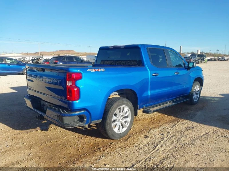 Chevrolet Silverado 1500 4WD SHORT BED * CARFAX* , снимка 4 - Автомобили и джипове - 53447935