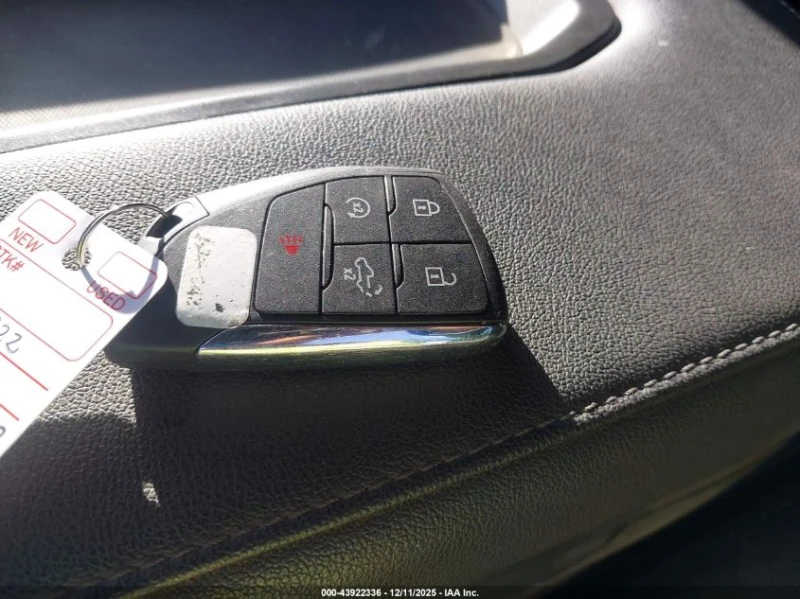 Chevrolet Silverado 1500 4WD SHORT BED * CARFAX* , снимка 11 - Автомобили и джипове - 53447935