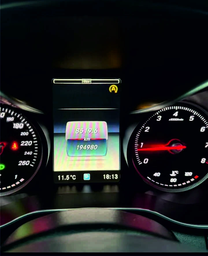 Mercedes-Benz C 180, снимка 15 - Автомобили и джипове - 54347622