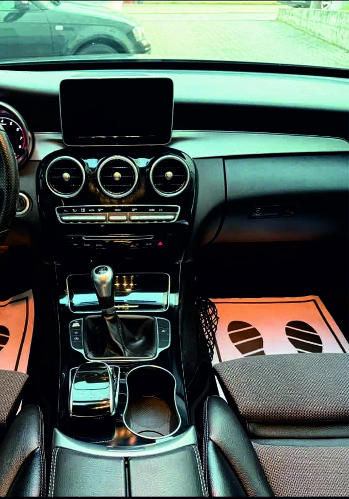 Mercedes-Benz C 180, снимка 17 - Автомобили и джипове - 54347622