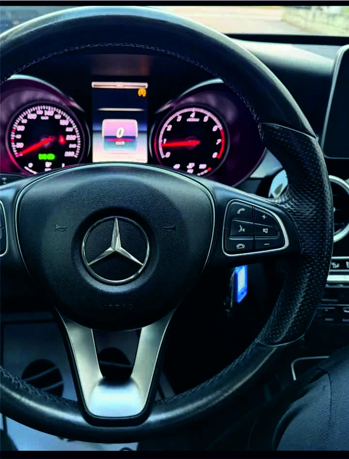 Mercedes-Benz C 180, снимка 16 - Автомобили и джипове - 54347622