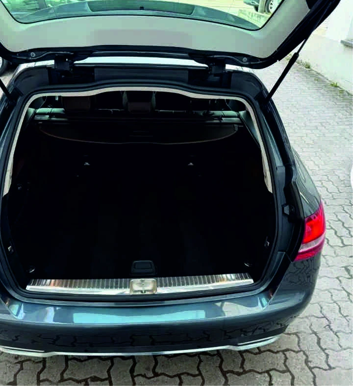 Mercedes-Benz C 180, снимка 7 - Автомобили и джипове - 54347622