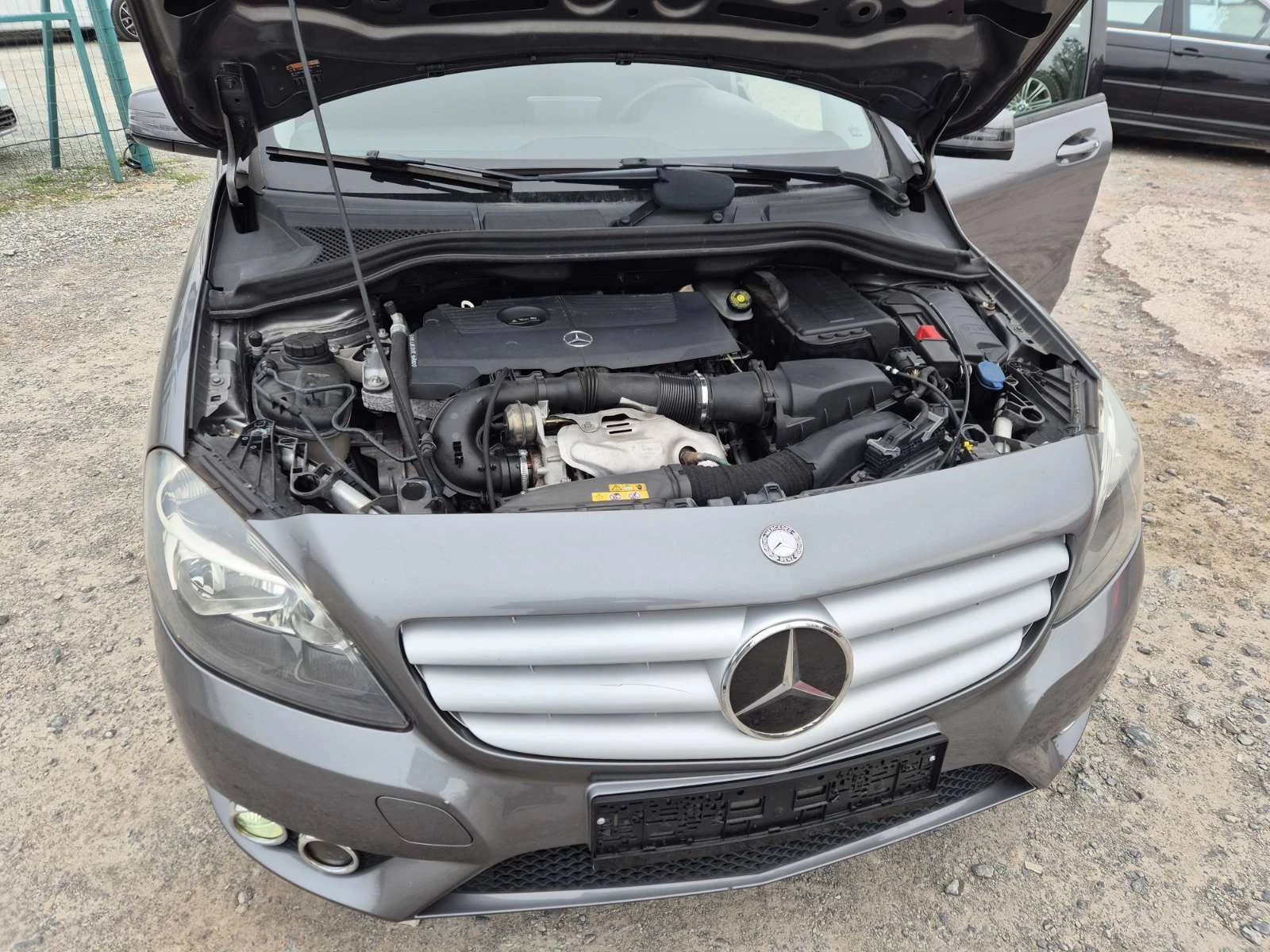 Mercedes-Benz B 180 1.6i 122кс | Mobile.bg — изображение 15