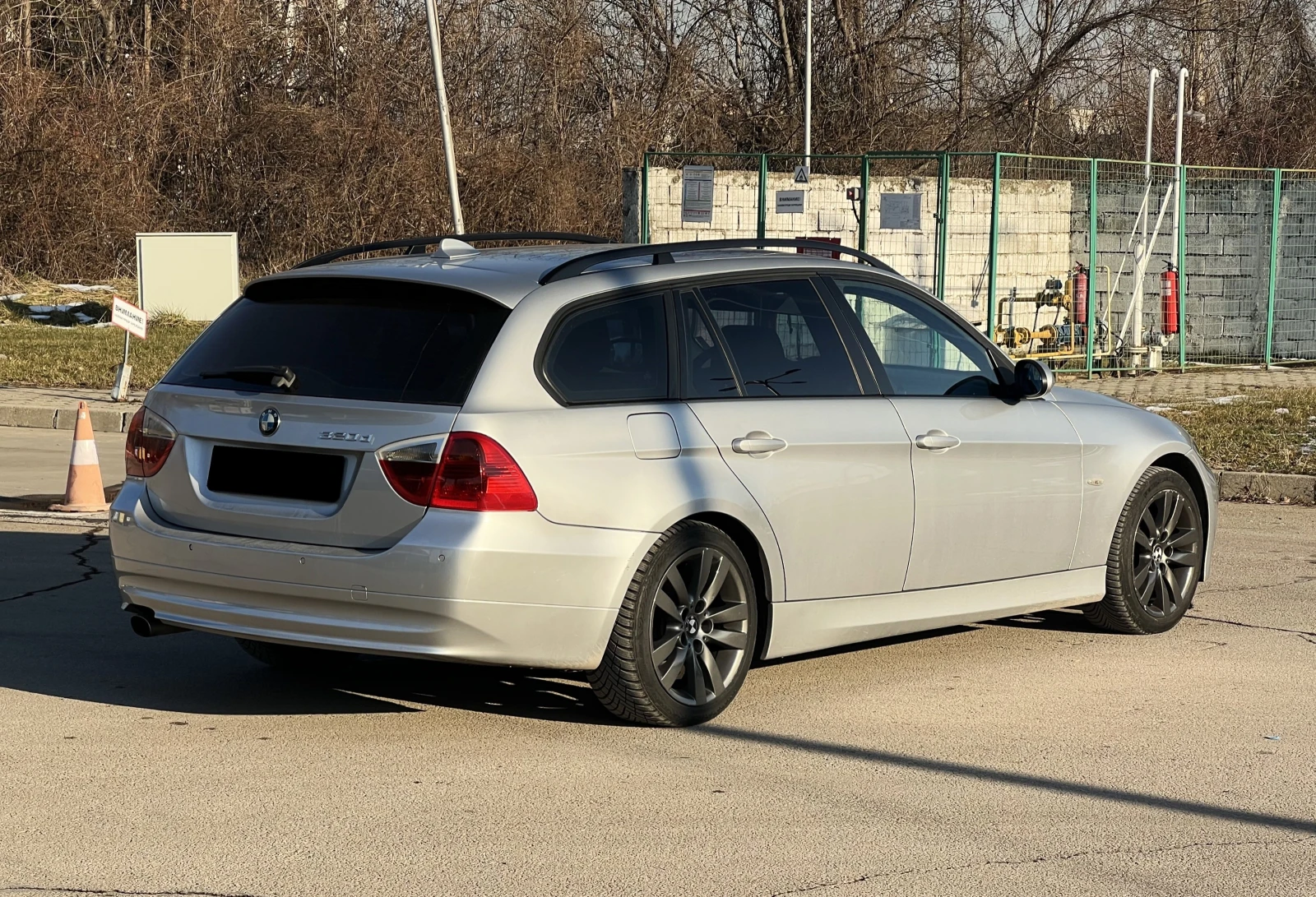 BMW 320 d/ TOURING/ NAVI/ ПОДГРЕВ/ КОЖА/ ПАРКТРОНИК/  - изображение 6