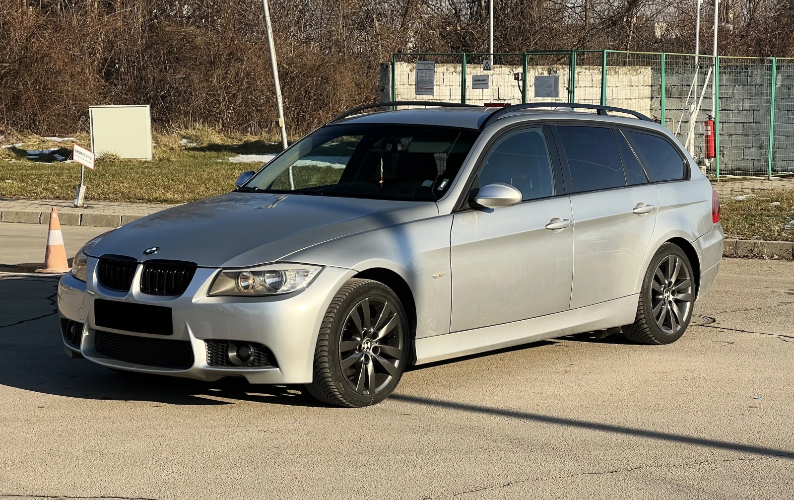 BMW 320 d/ TOURING/ NAVI/ ПОДГРЕВ/ КОЖА/ ПАРКТРОНИК/  - изображение 3