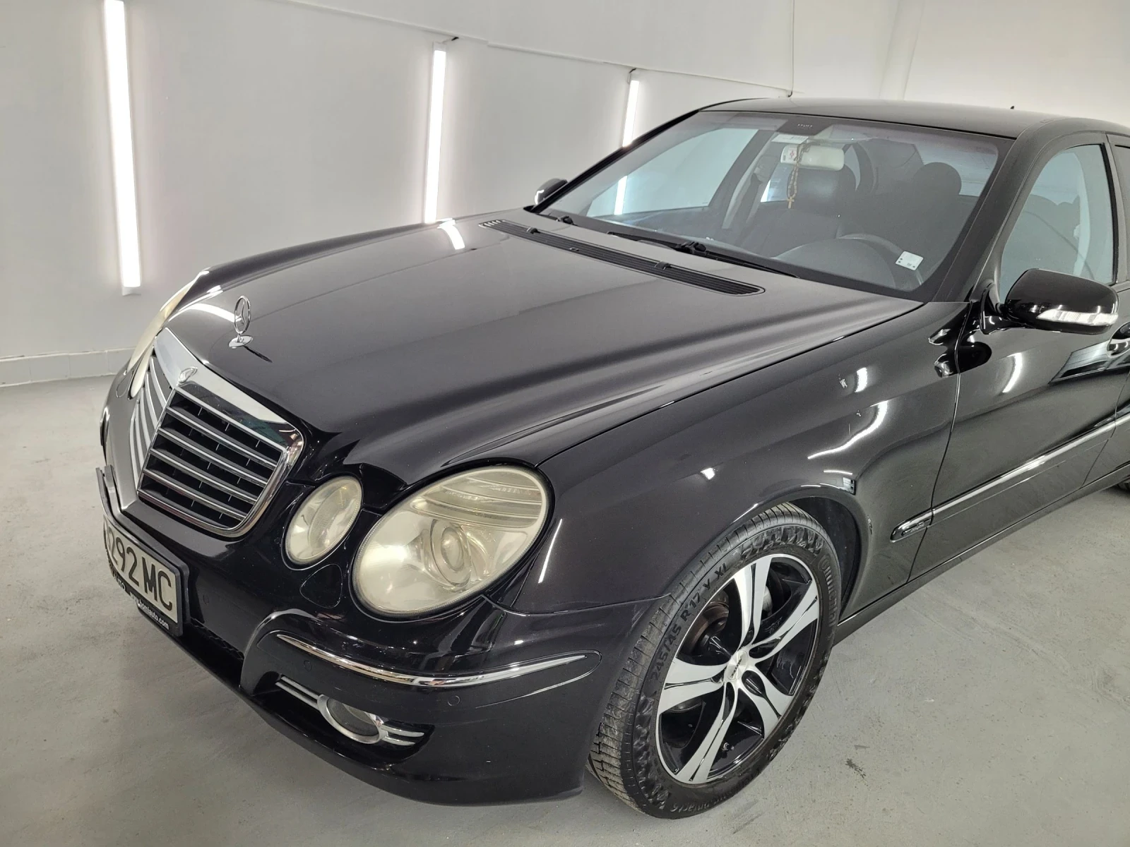 Mercedes-Benz E 280  - изображение 5