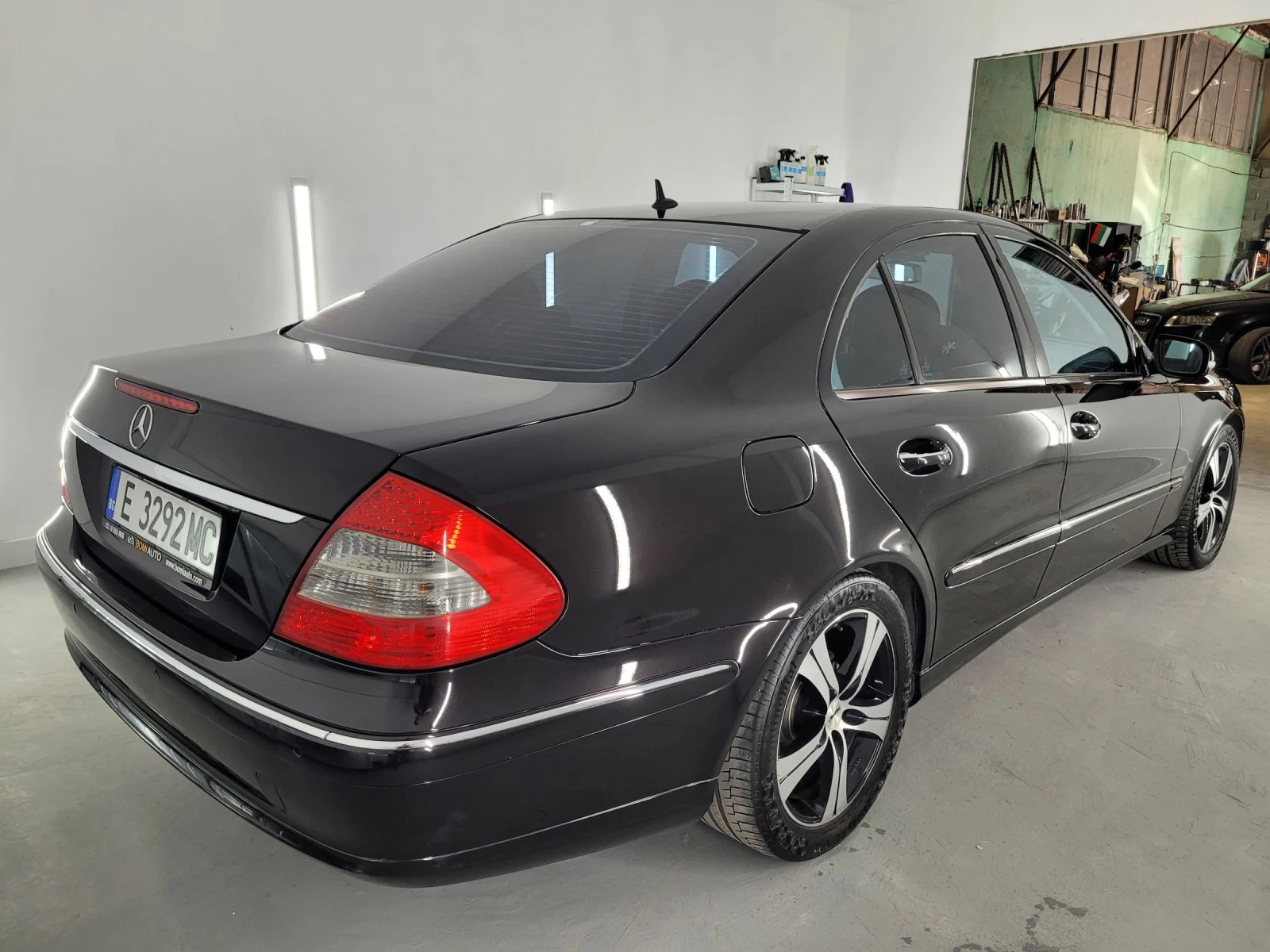 Mercedes-Benz E 280  - изображение 6