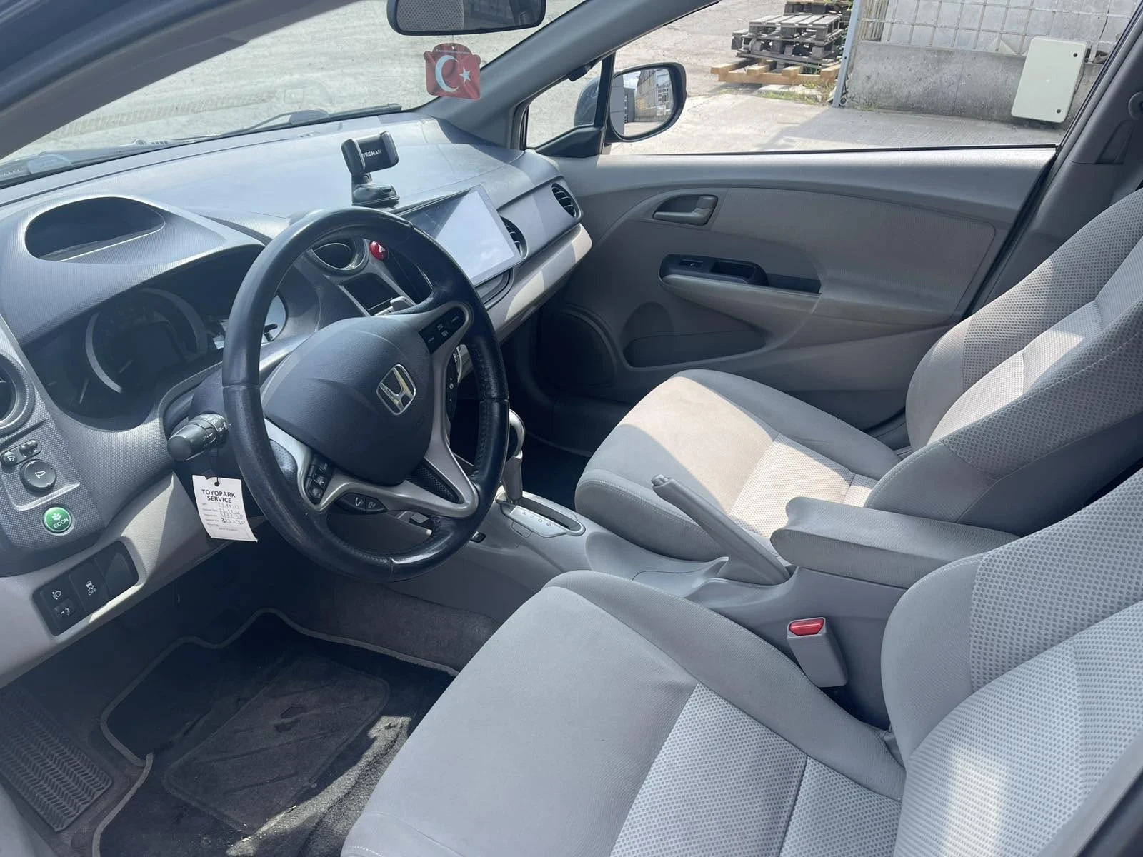 Honda Insight Automatic - изображение 7