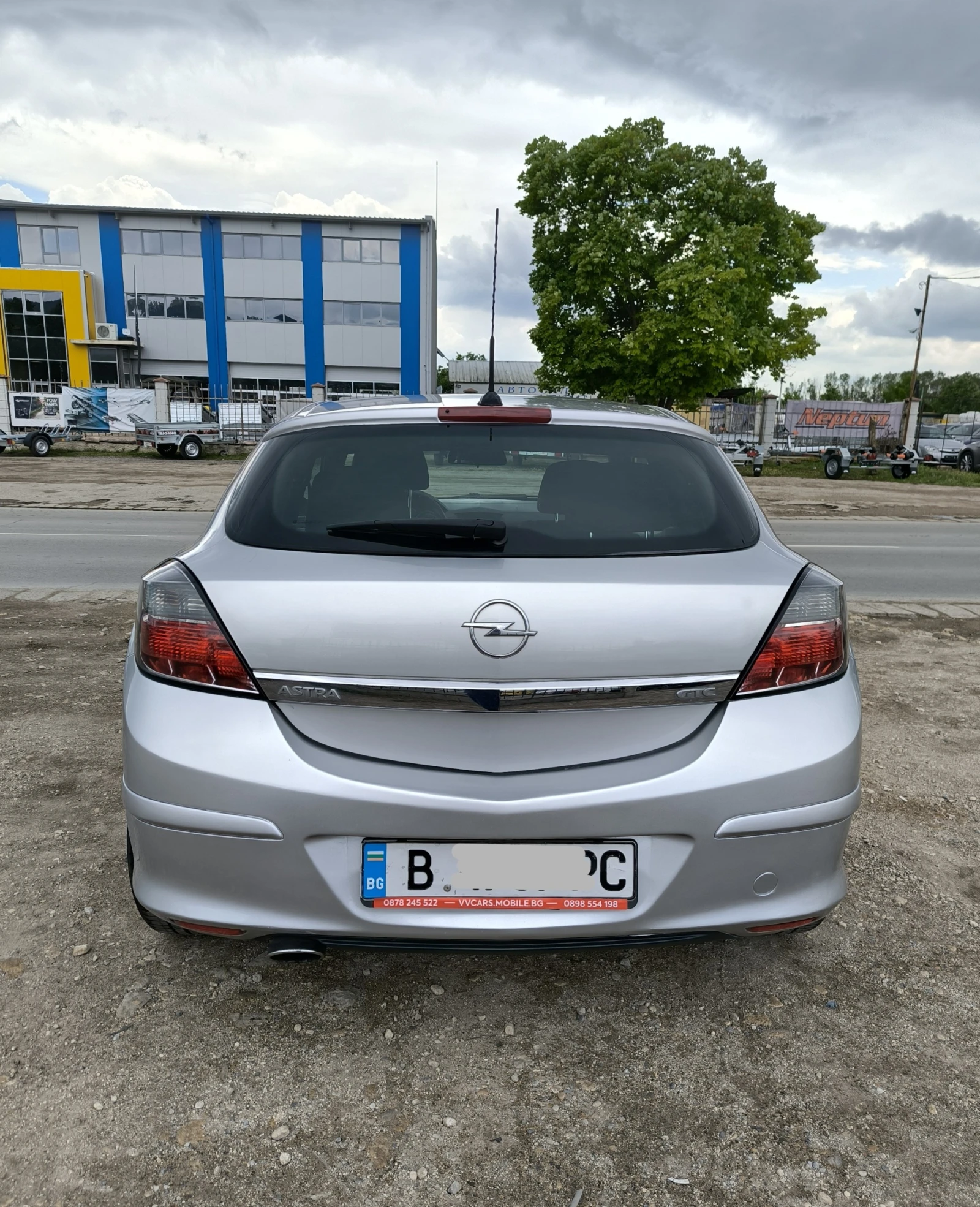 Opel Astra GTC 1.9CDTI EURO4 РЕГИСТРИРАН - изображение 3