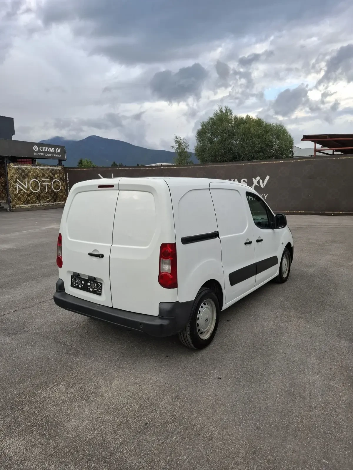 Citroen Berlingo 1.6HDI 90к.с - изображение 6