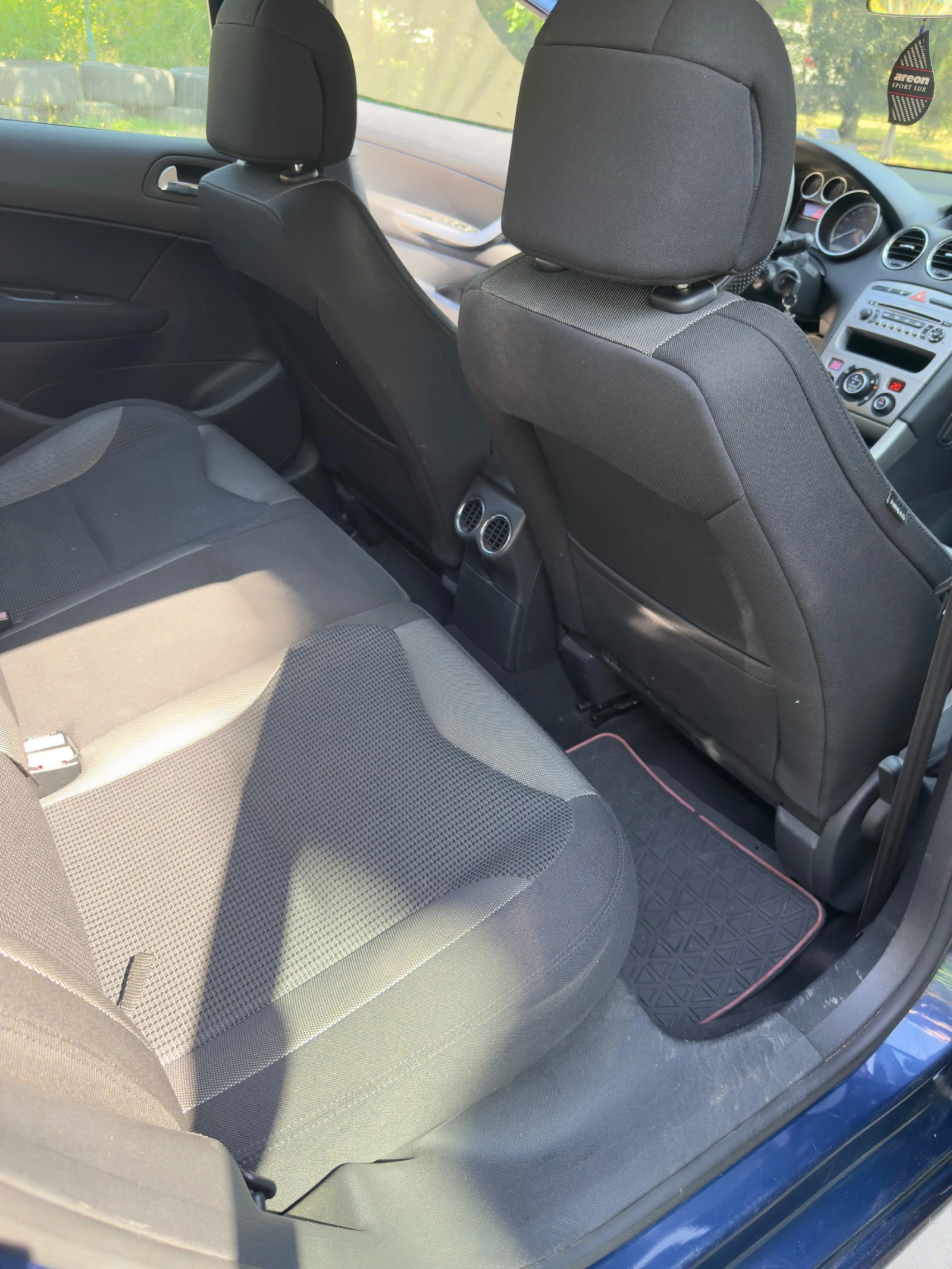 Peugeot 308 1.6 HDI - изображение 10