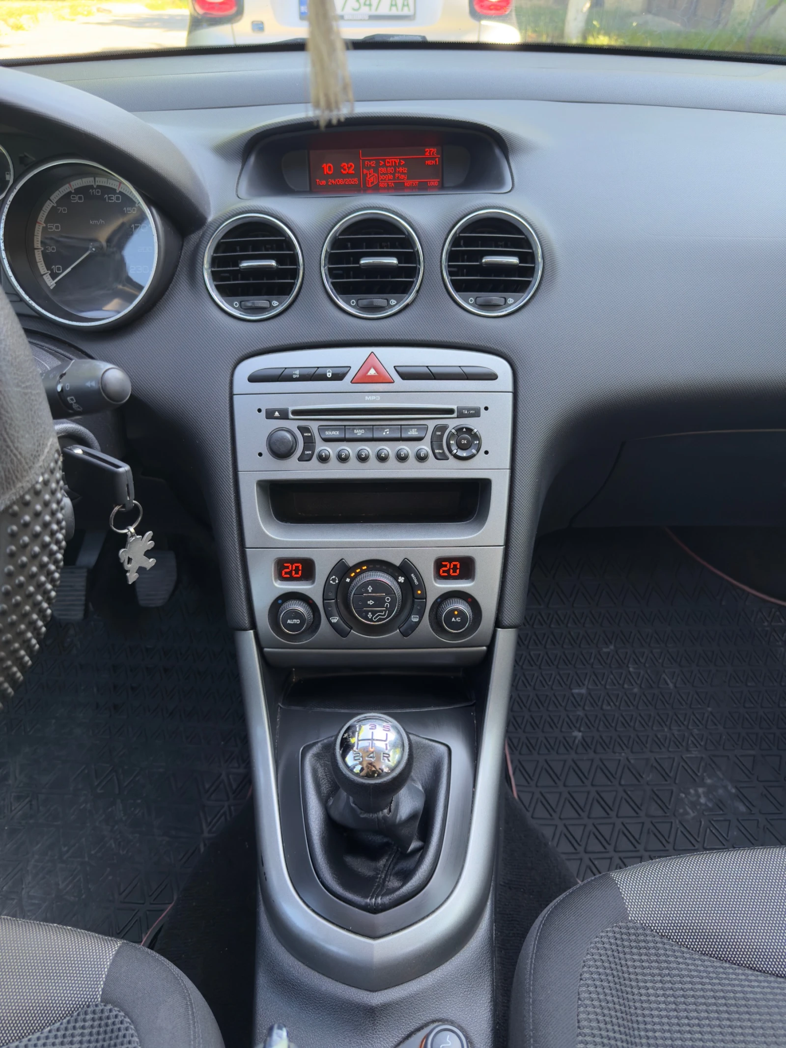 Peugeot 308 1.6 HDI | Mobile.bg   13