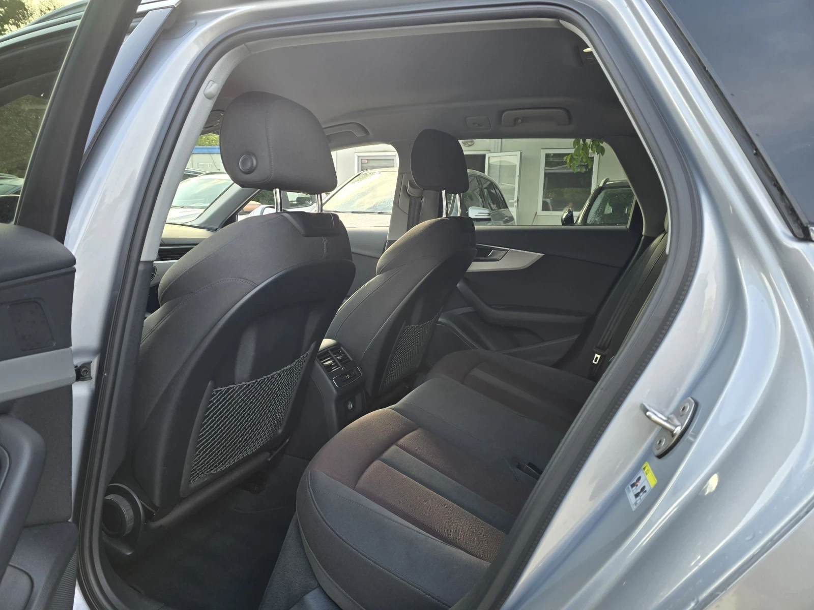 Audi A4 2.0TDI 163 DISTRONIC KEYLESS GO    | Mobile.bg   11