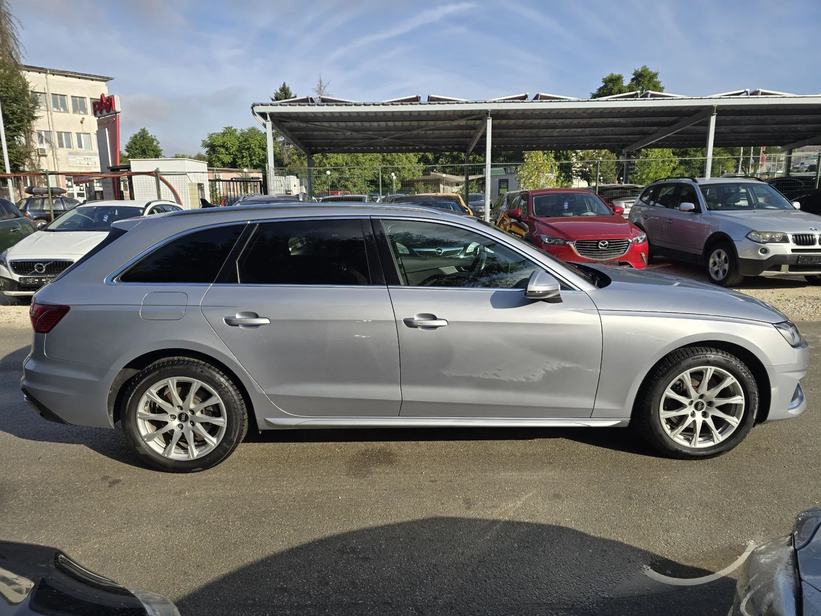 Audi A4 2.0TDI 163 DISTRONIC KEYLESS GO Топ състояние  - изображение 8