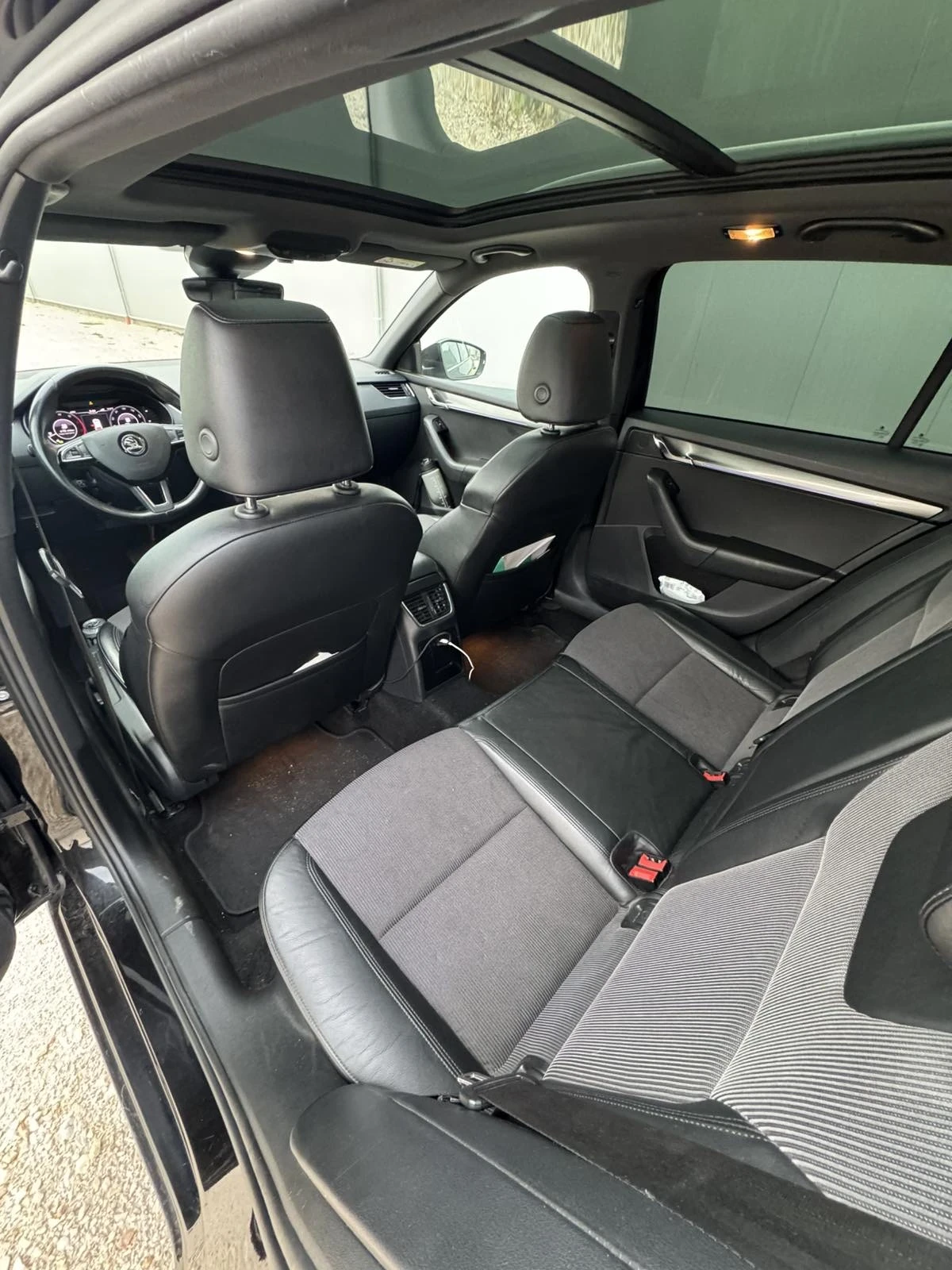 Skoda Octavia DIGITAL 2020 2.0tdi 150 DSG Panorama  | Mobile.bg   7