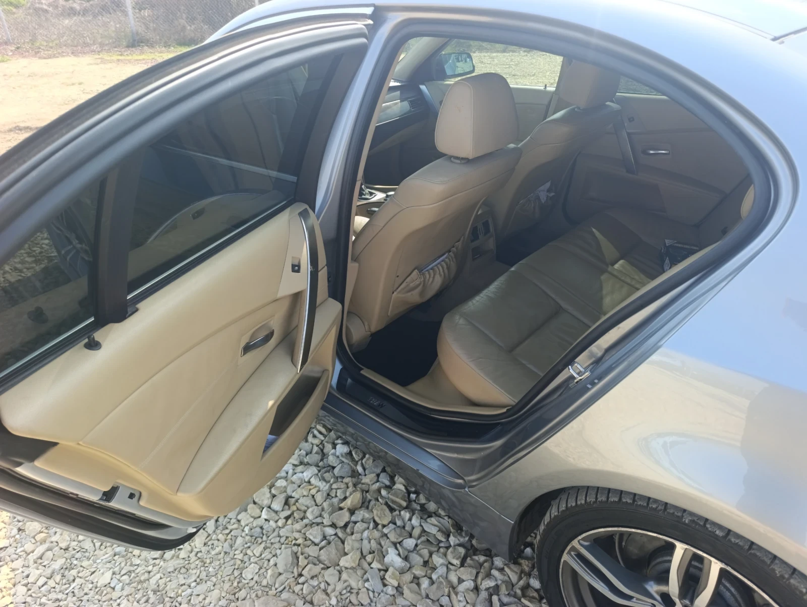 BMW 530 E60, снимка 13 - Автомобили и джипове - 53894688