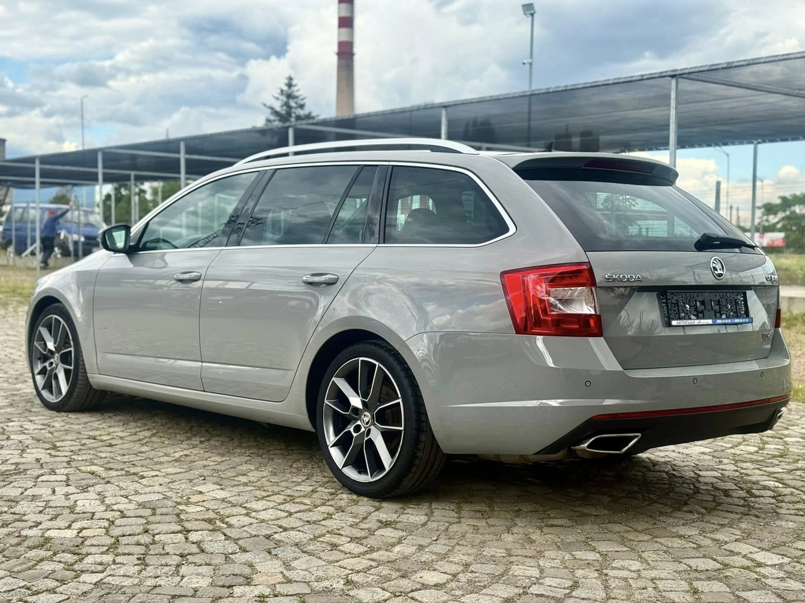 Skoda Octavia 2.0 VRS AВТОМАТИК, снимка 3 - Автомобили и джипове - 54006280