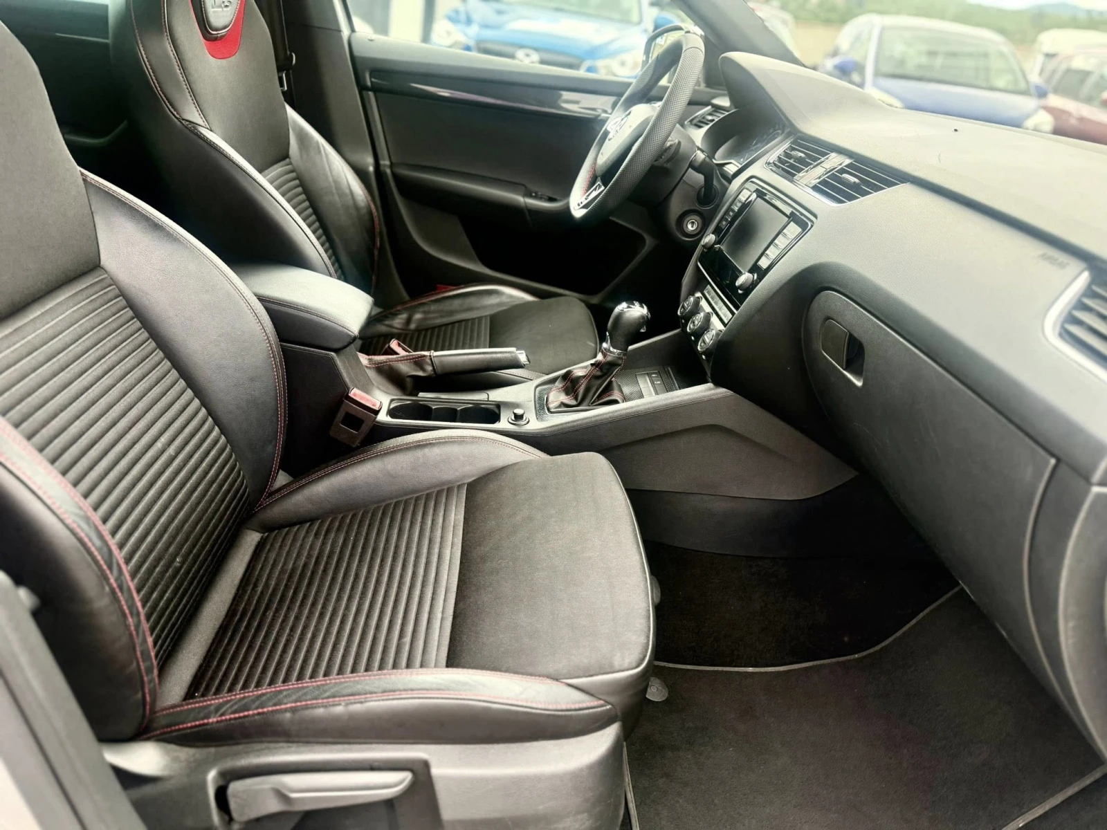 Skoda Octavia 2.0 VRS AВТОМАТИК, снимка 13 - Автомобили и джипове - 54006280