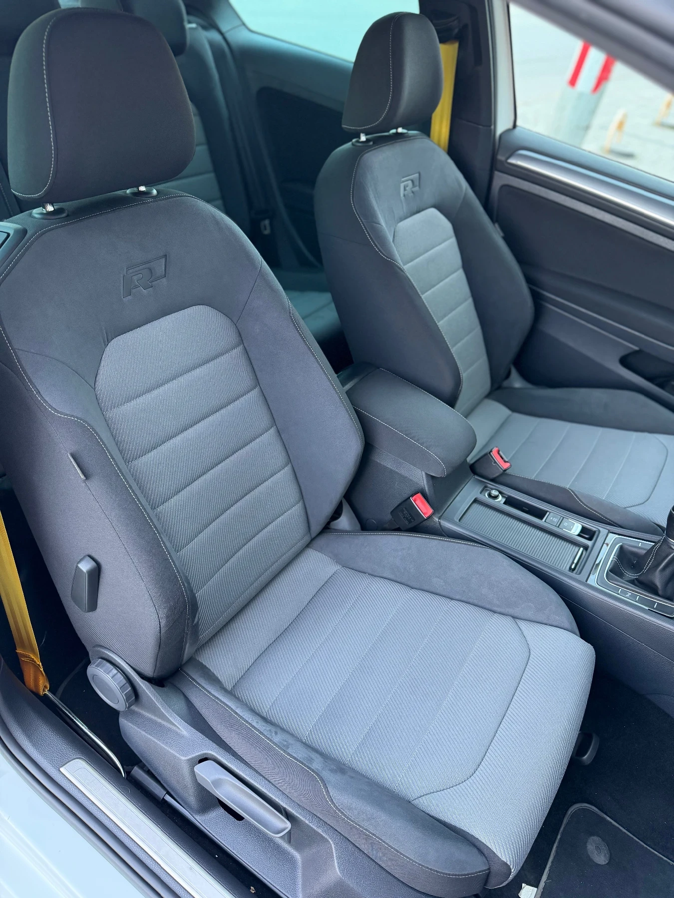 VW Golf Rline , снимка 10 - Автомобили и джипове - 54031857